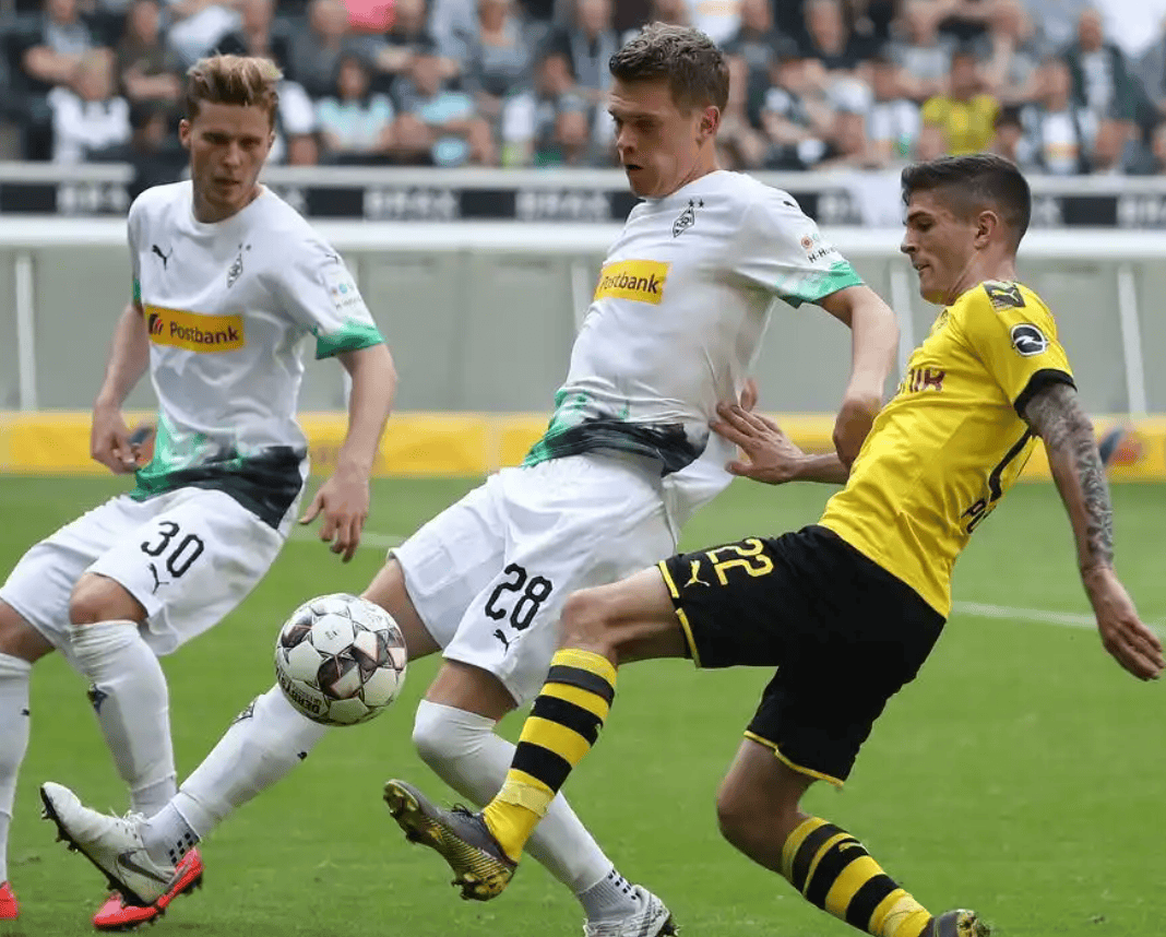 球天下体育娱乐官网- 今晚瓦伦西亚备战国王杯窗口期曼城调整名单以备亚冠，门兴格拉德巴赫队长鼓劲备战CBA常规赛看傻球迷