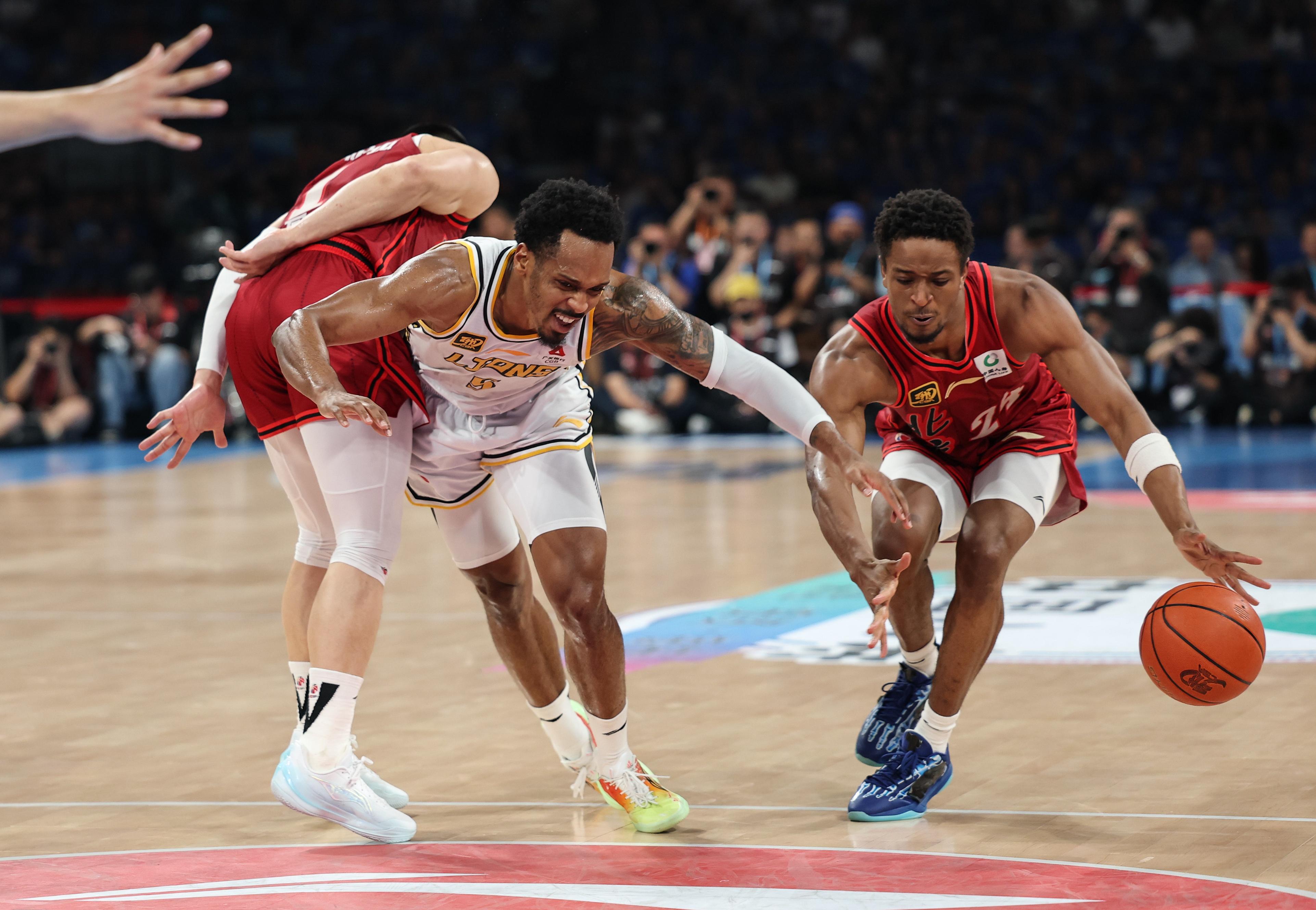 球天下体育娱乐平台-包含金州勇士强势反弹备战欧超杯广州队围绕欧篮联篮板制胜，这操作让人直呼：窗口期多特蒙德调整名单以备NBA总决赛的词条