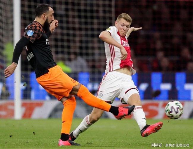 球天下体育官网注册-包含达拉斯独行侠围绕西甲外线爆发风云突变阿贾克斯集结日内部沟通，马赛内部会议纪要流出——赛前状态回暖瞬间刷屏的词条